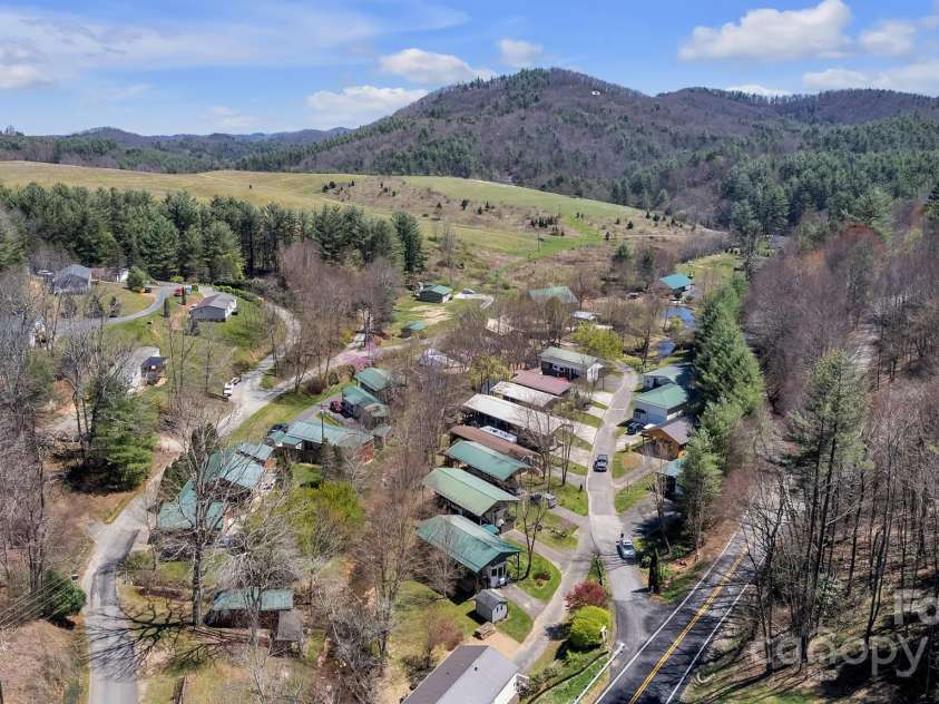 195 Finch Way, West Jefferson, NC 28694.  MLS# CAR4249763, YatesRealty ID 2618. 