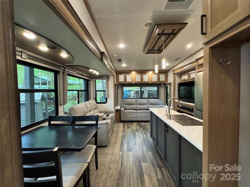 195 Finch Way, West Jefferson, NC 28694.  MLS# CAR4249763, YatesRealty ID 2618. 