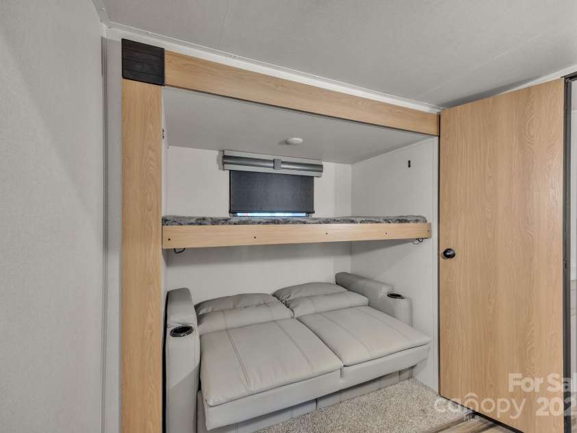 195 Finch Way, West Jefferson, NC 28694.  MLS# CAR4249763, YatesRealty ID 2618. 