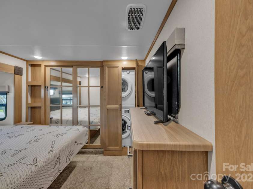 195 Finch Way, West Jefferson, NC 28694.  MLS# CAR4249763, YatesRealty ID 2618. 