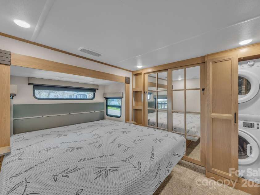 195 Finch Way, West Jefferson, NC 28694.  MLS# CAR4249763, YatesRealty ID 2618. 