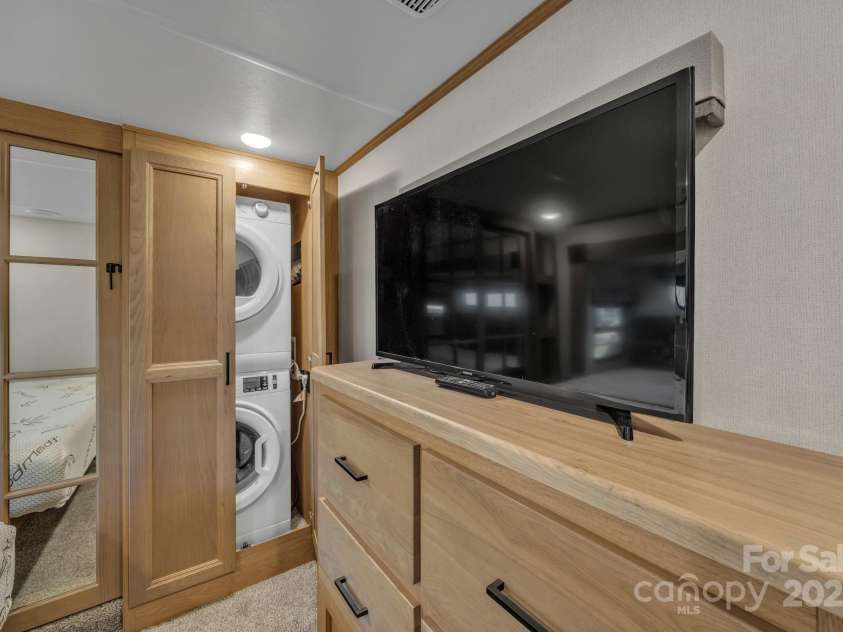 195 Finch Way, West Jefferson, NC 28694.  MLS# CAR4249763, YatesRealty ID 2618. 