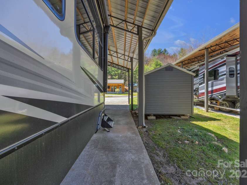 195 Finch Way, West Jefferson, NC 28694.  MLS# CAR4249763, YatesRealty ID 2618. 