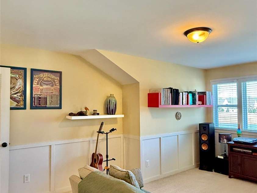 5227 Crystal Lakes Drive, Rock Hill, SC 29732.  MLS# CAR4338532, YatesRealty ID 26181. Loft Space