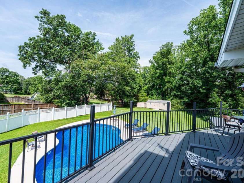 2651 31st Street Court, Hickory, NC 28601.  MLS# CAR4385317, YatesRealty ID 26183. Deck overlooking pool area