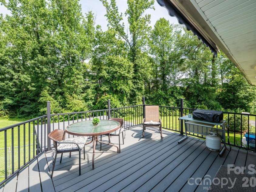 2651 31st Street Court, Hickory, NC 28601.  MLS# CAR4385317, YatesRealty ID 26183. Upper deck with awning closed