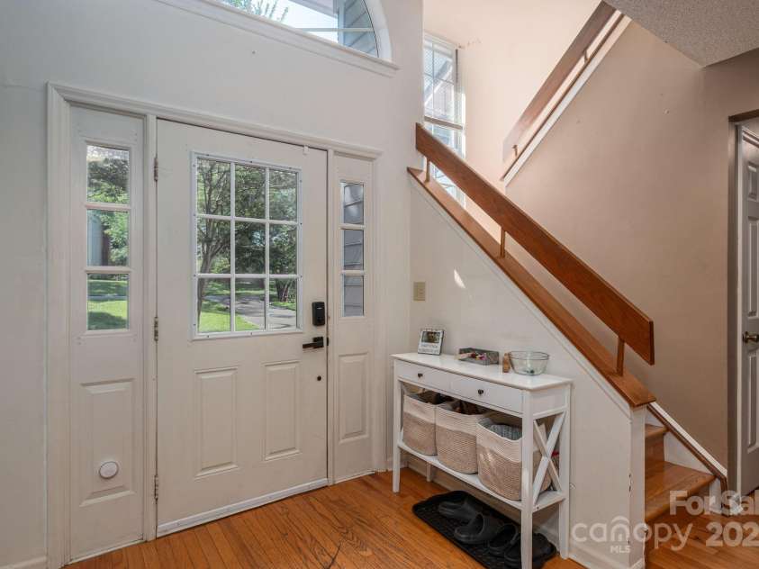 10925 Lassen Court, Charlotte, NC 28214.  MLS# CAR4270241, YatesRealty ID 26184. 