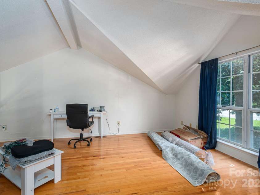 10925 Lassen Court, Charlotte, NC 28214.  MLS# CAR4270241, YatesRealty ID 26184. 