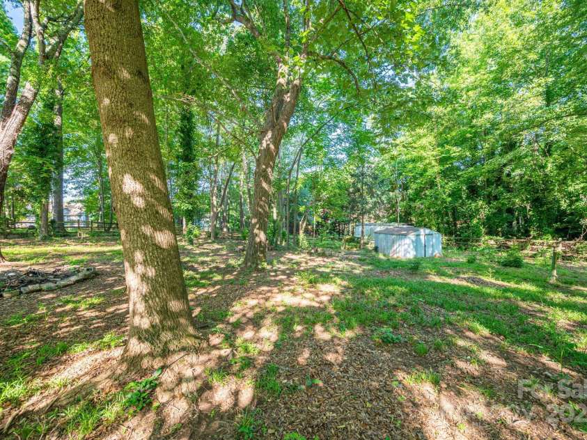10925 Lassen Court, Charlotte, NC 28214.  MLS# CAR4270241, YatesRealty ID 26184. 