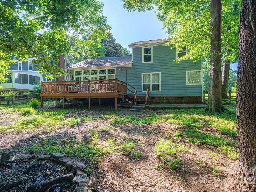 10925 Lassen Court, Charlotte, NC 28214.  MLS# CAR4270241, YatesRealty ID 26184. 