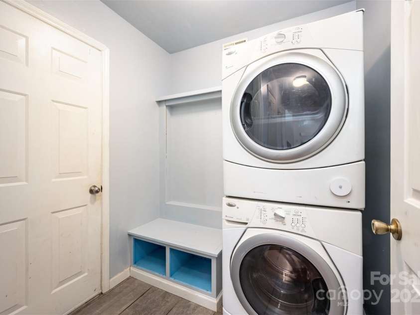 10925 Lassen Court, Charlotte, NC 28214.  MLS# CAR4329865, YatesRealty ID 26184. 