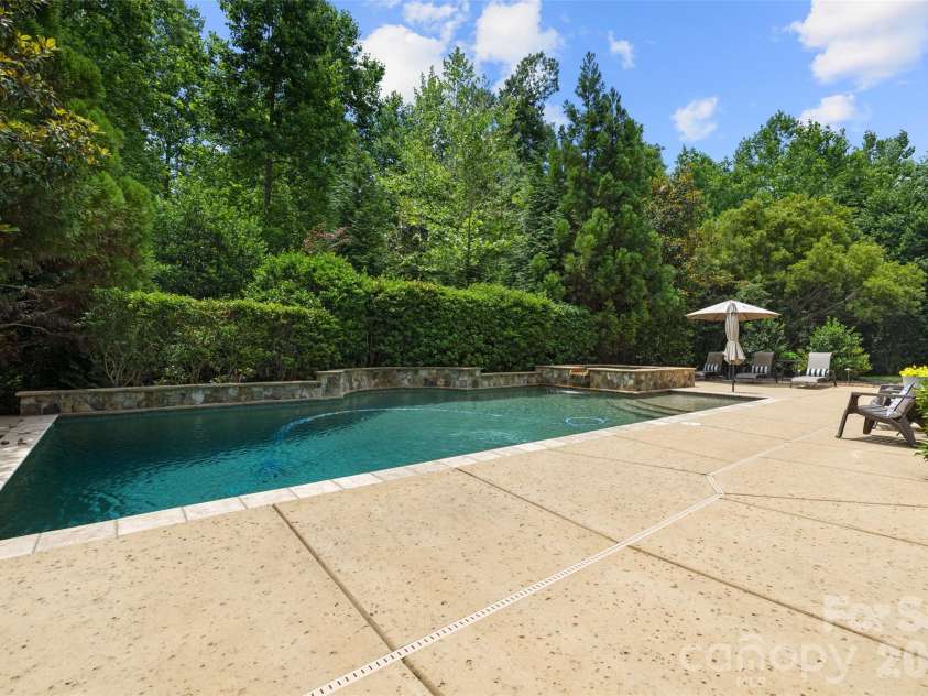 8703 Deakin Court, Waxhaw, NC 28173.  MLS# CAR4385726, YatesRealty ID 26184. Splish Splash!!