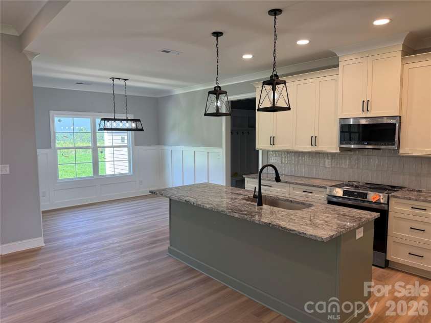 156 Greenhill Road, Mocksville, NC 27028.  MLS# CAR4387048, YatesRealty ID 26185. 