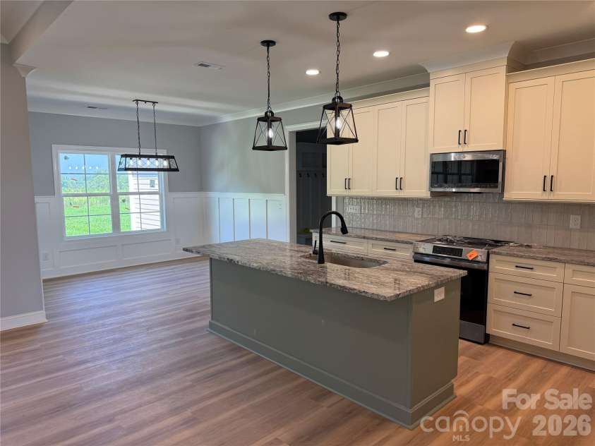 156 Greenhill Road, Mocksville, NC 27028.  MLS# CAR4387048, YatesRealty ID 26185. 