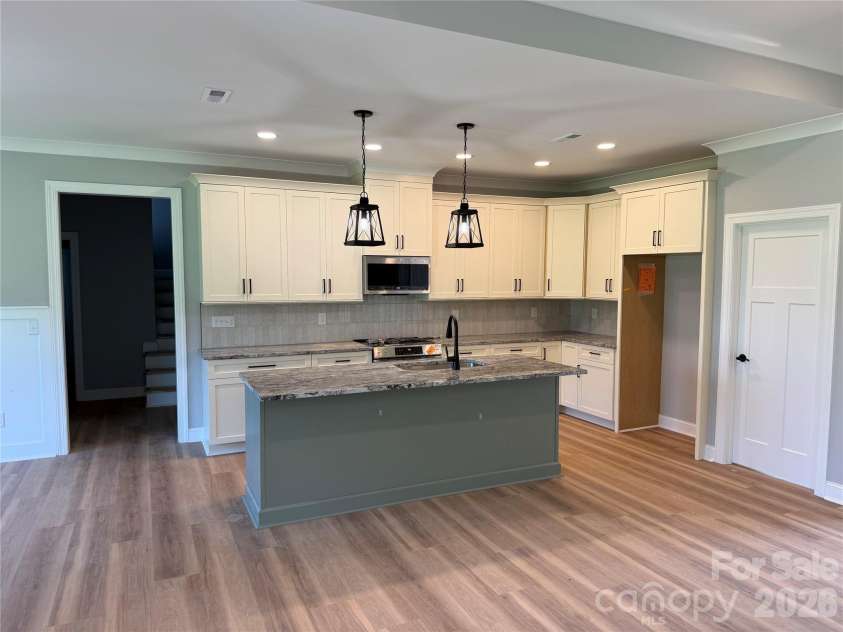 156 Greenhill Road, Mocksville, NC 27028.  MLS# CAR4387048, YatesRealty ID 26185. 
