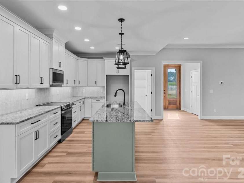 156 Greenhill Road, Mocksville, NC 27028.  MLS# CAR4387048, YatesRealty ID 26185. 