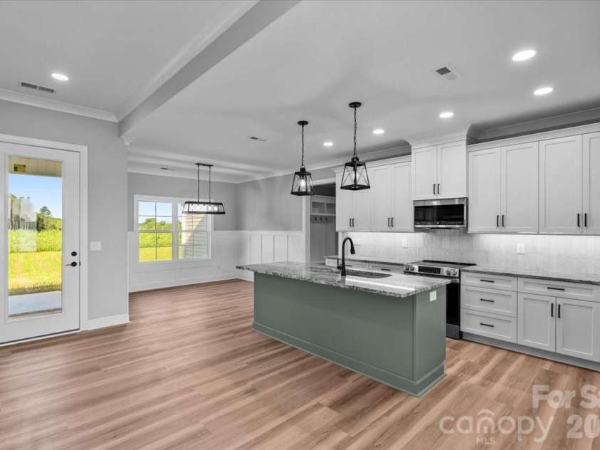 156 Greenhill Road, Mocksville, NC 27028.  MLS# CAR4387048, YatesRealty ID 26185. 