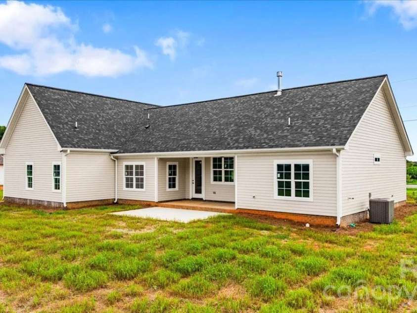 156 Greenhill Road, Mocksville, NC 27028.  MLS# CAR4387048, YatesRealty ID 26185. 