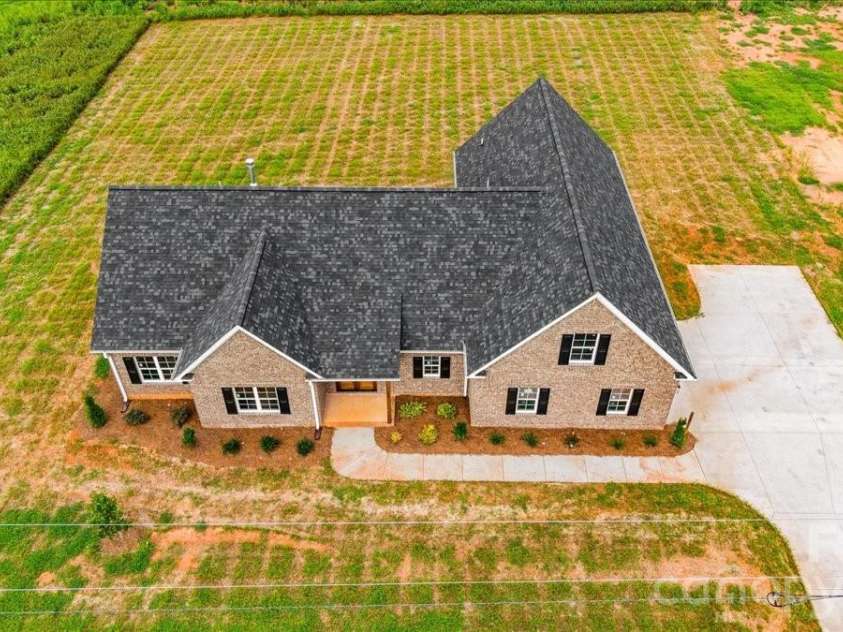 156 Greenhill Road, Mocksville, NC 27028.  MLS# CAR4387048, YatesRealty ID 26185. 