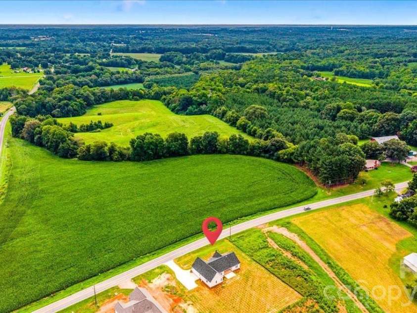 156 Greenhill Road, Mocksville, NC 27028.  MLS# CAR4387048, YatesRealty ID 26185. 