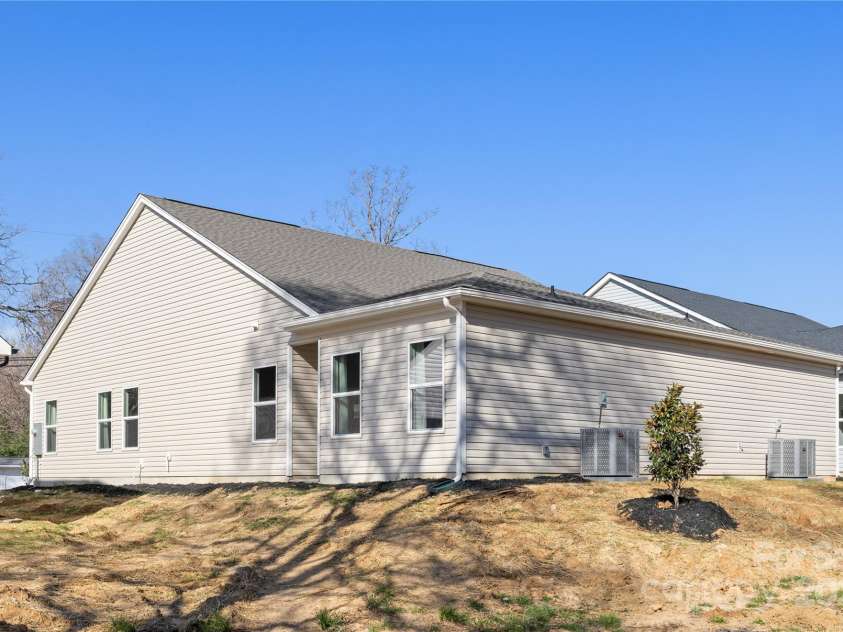 4815 & 4817 Victoria Avenue, Charlotte, NC 28269.  MLS# CAR4257160, YatesRealty ID 26185. 