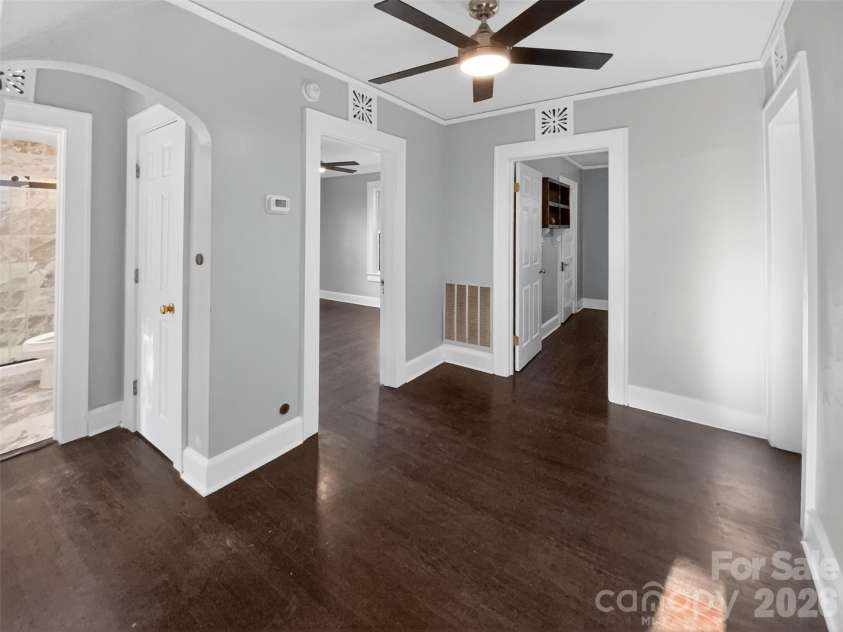 208 5th Street, Albemarle, NC 28001.  MLS# CAR4387165, YatesRealty ID 26186. 