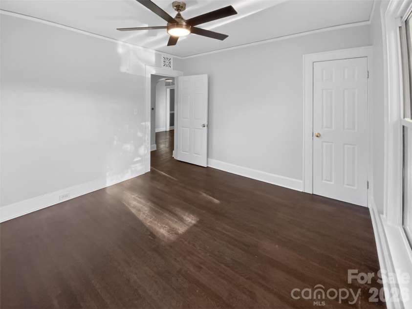 208 5th Street, Albemarle, NC 28001.  MLS# CAR4387165, YatesRealty ID 26186. 