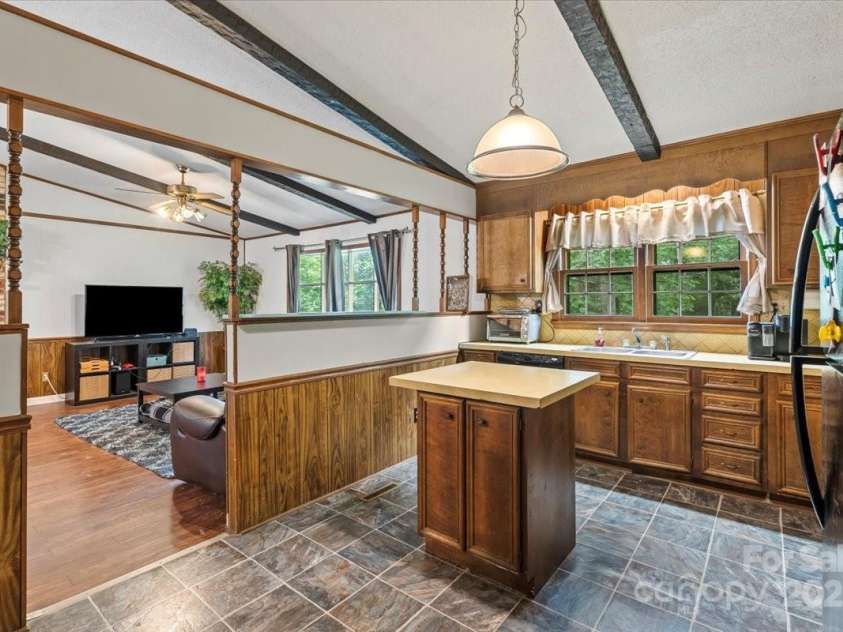 1808 Alpine Lane, Gastonia, NC 28054.  MLS# CAR4276235, YatesRealty ID 26187. 