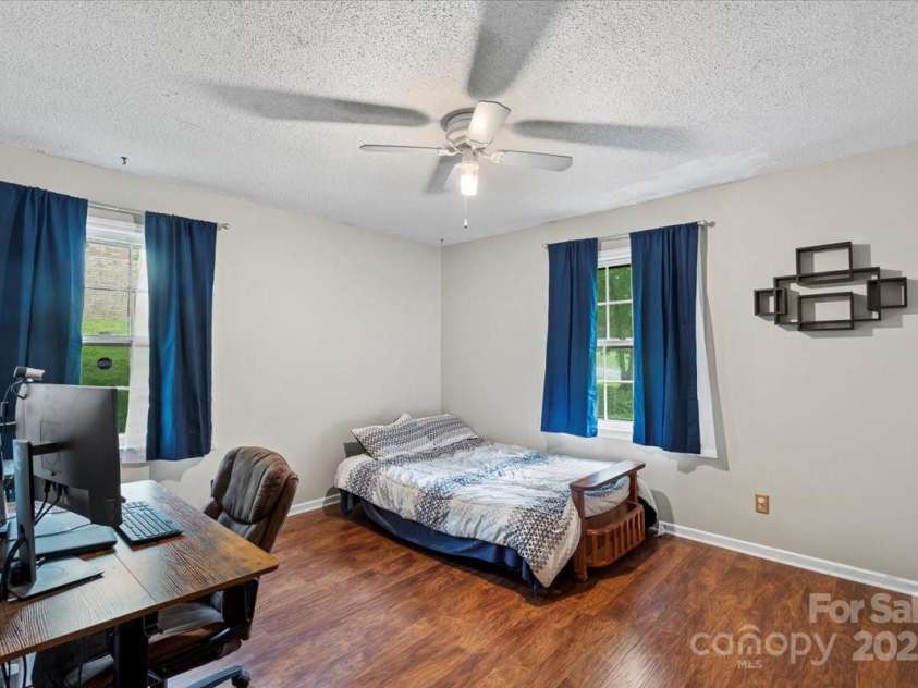 1808 Alpine Lane, Gastonia, NC 28054.  MLS# CAR4276235, YatesRealty ID 26187. 