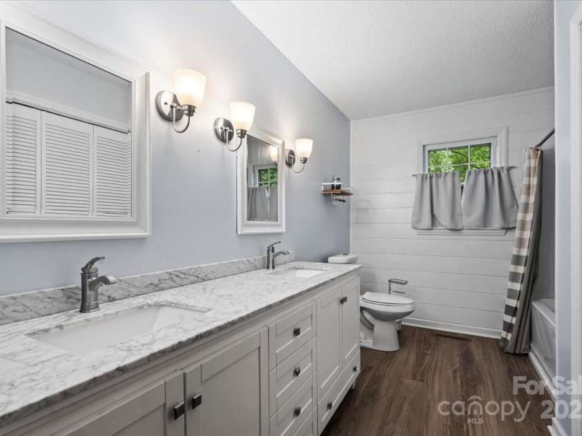 1808 Alpine Lane, Gastonia, NC 28054.  MLS# CAR4276235, YatesRealty ID 26187. 