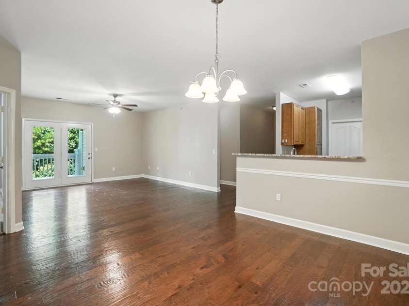 12435 Copper Mountain Boulevard, Charlotte, NC 28277.  MLS# CAR4278005, YatesRealty ID 26188. Entry into Kitchen