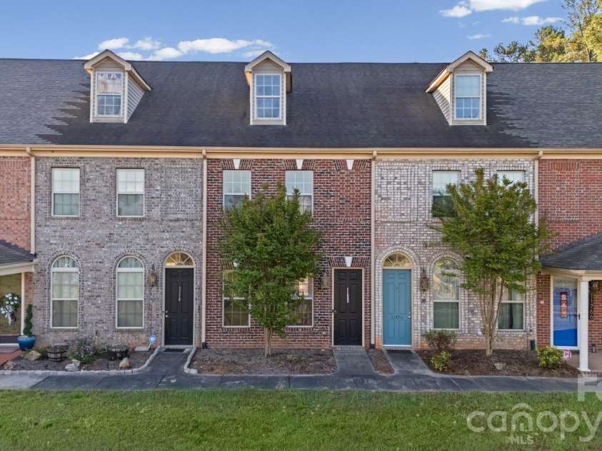 11774 Redbridge Boulevard, Midland, NC 28097.  MLS# CAR4371561, YatesRealty ID 26189. 