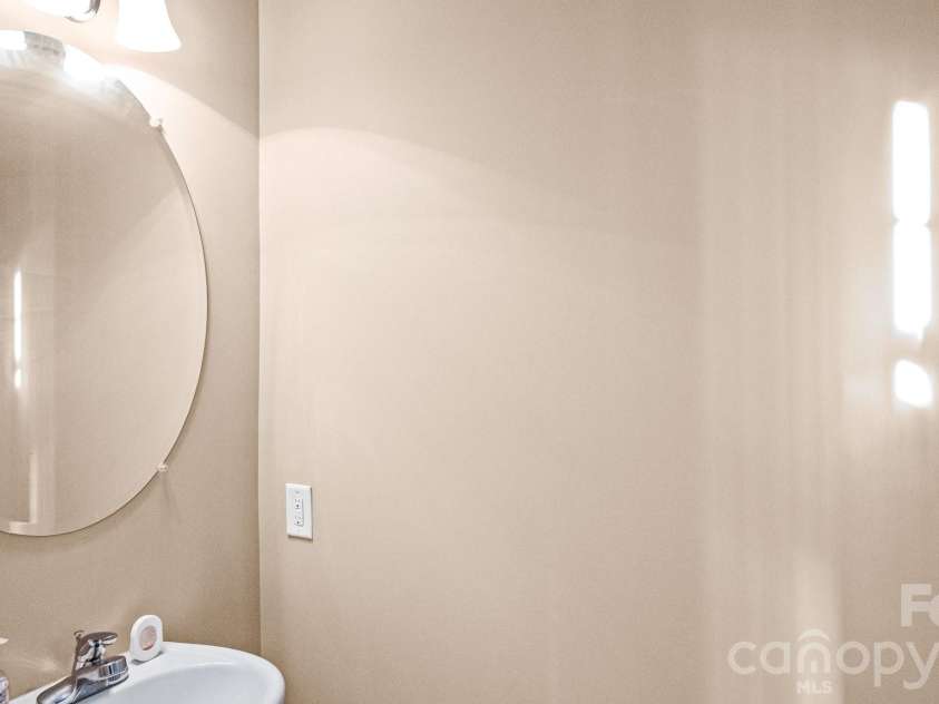 11774 Redbridge Boulevard, Midland, NC 28097.  MLS# CAR4371561, YatesRealty ID 26189. 