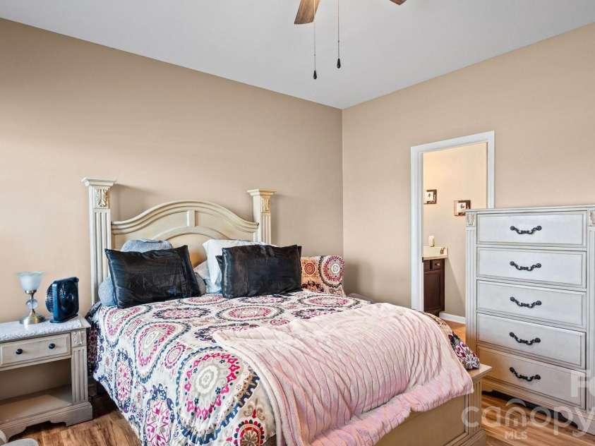 11774 Redbridge Boulevard, Midland, NC 28097.  MLS# CAR4371561, YatesRealty ID 26189. 