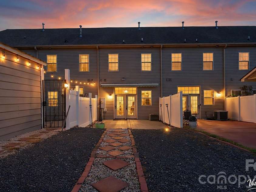 11774 Redbridge Boulevard, Midland, NC 28097.  MLS# CAR4371561, YatesRealty ID 26189. 