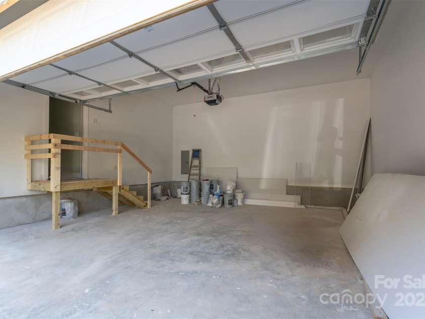 1585 South Main Street, Mars Hill, NC 28754.  MLS# CAR4196541, YatesRealty ID 2619. 