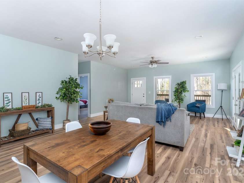 1585 South Main Street, Mars Hill, NC 28754.  MLS# CAR4196541, YatesRealty ID 2619. 