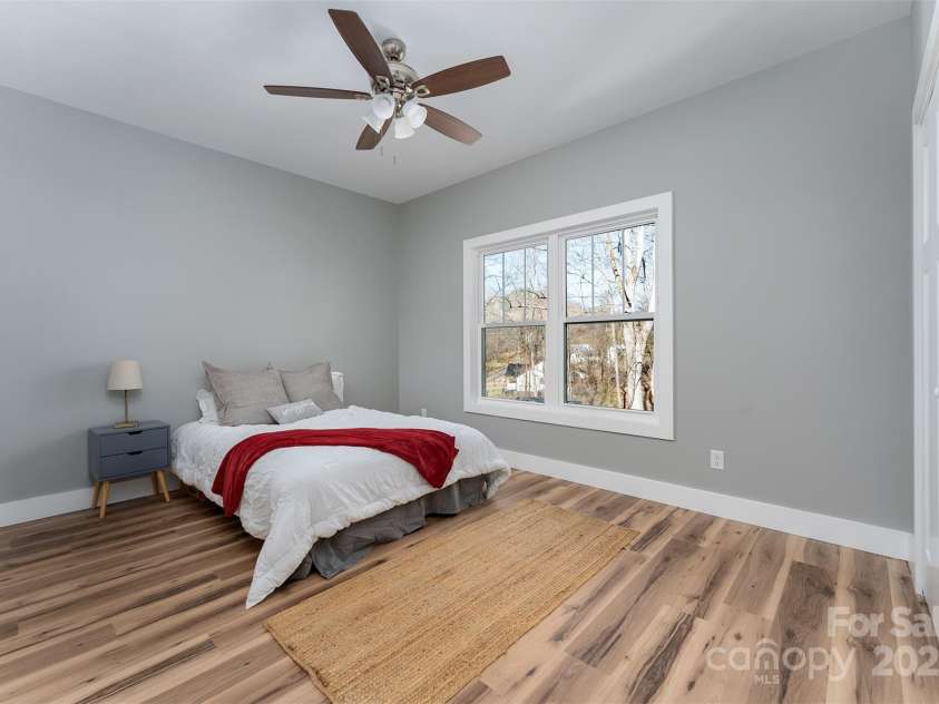 1585 South Main Street, Mars Hill, NC 28754.  MLS# CAR4196541, YatesRealty ID 2619. 