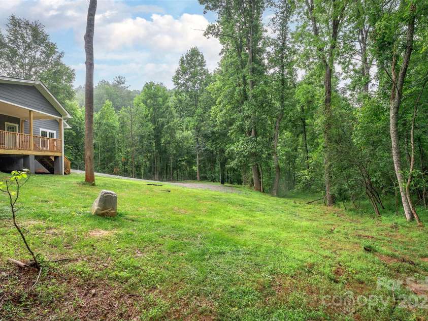 1585 South Main Street, Mars Hill, NC 28754.  MLS# CAR4196541, YatesRealty ID 2619. 