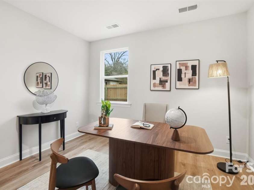 8929 Sharonbrook Drive, Charlotte, NC 28210.  MLS# CAR4398883, YatesRealty ID 2619. 