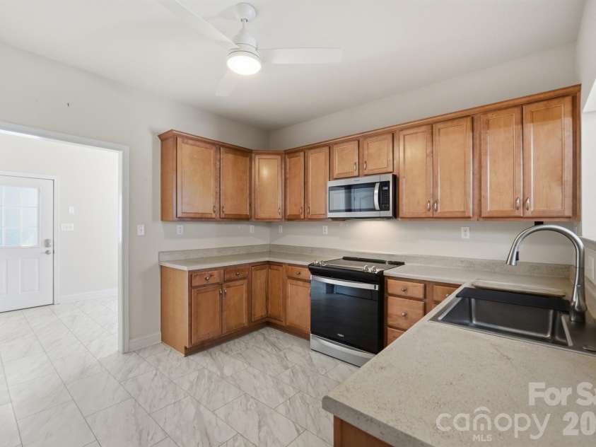 13344 Old Compton Court, Pineville, NC 28134.  MLS# CAR4385876, YatesRealty ID 26190. 