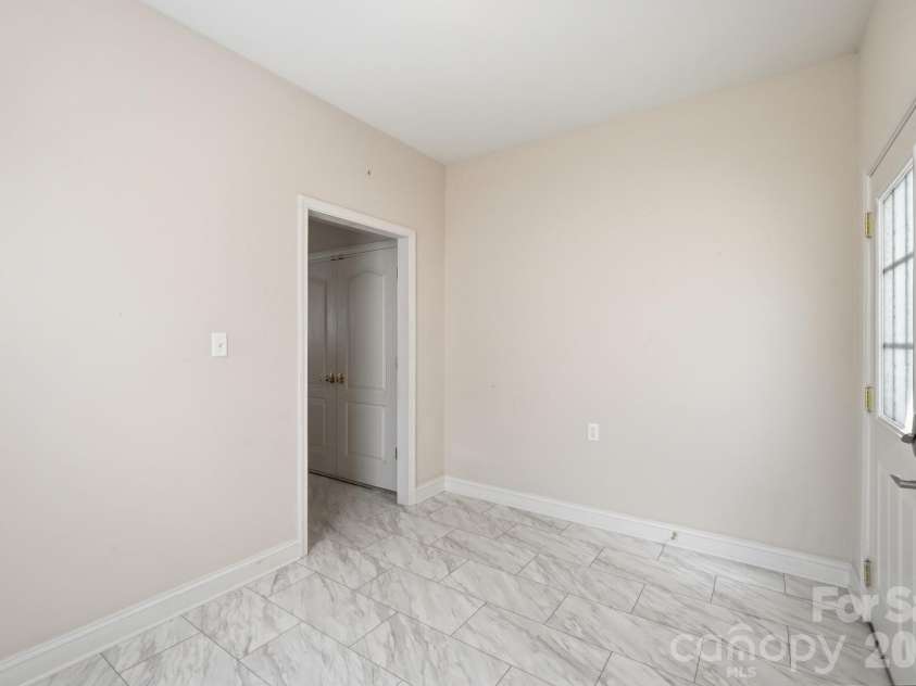 13344 Old Compton Court, Pineville, NC 28134.  MLS# CAR4385876, YatesRealty ID 26190. 