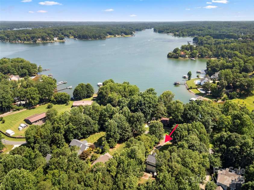 480 Robinson Road, Mooresville, NC 28117.  MLS# CAR4276641, YatesRealty ID 26190. 