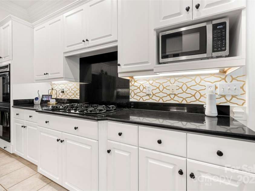 480 Robinson Road, Mooresville, NC 28117.  MLS# CAR4276641, YatesRealty ID 26190. 