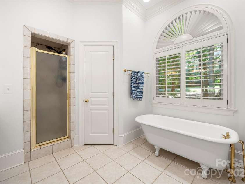 480 Robinson Road, Mooresville, NC 28117.  MLS# CAR4276641, YatesRealty ID 26190. 