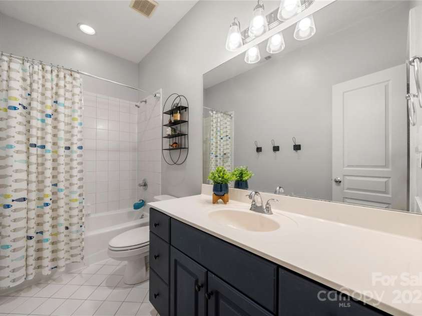 480 Robinson Road, Mooresville, NC 28117.  MLS# CAR4276641, YatesRealty ID 26190. 