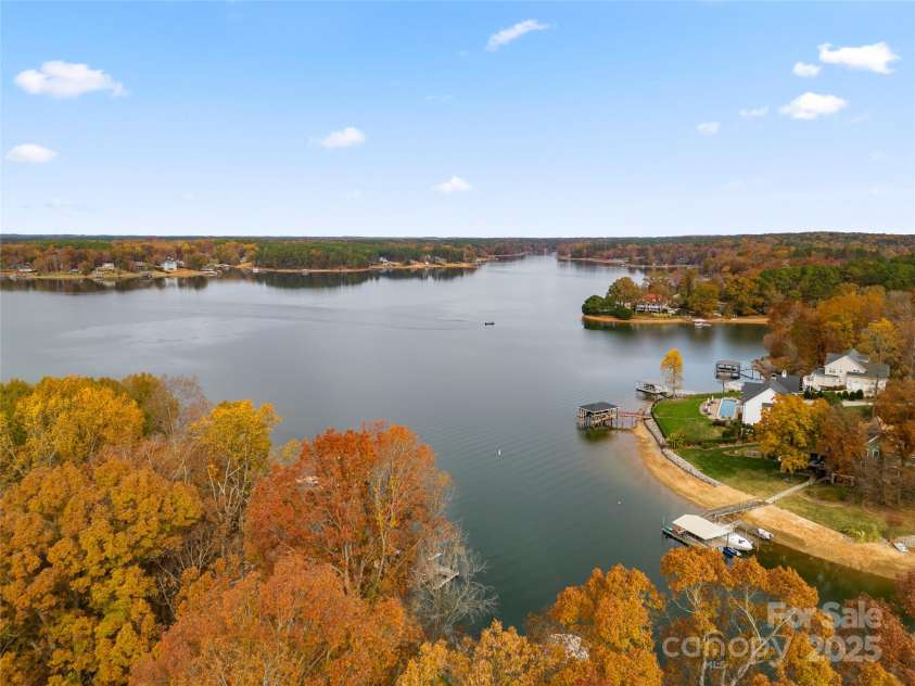 480 Robinson Road, Mooresville, NC 28117.  MLS# CAR4276641, YatesRealty ID 26190. 