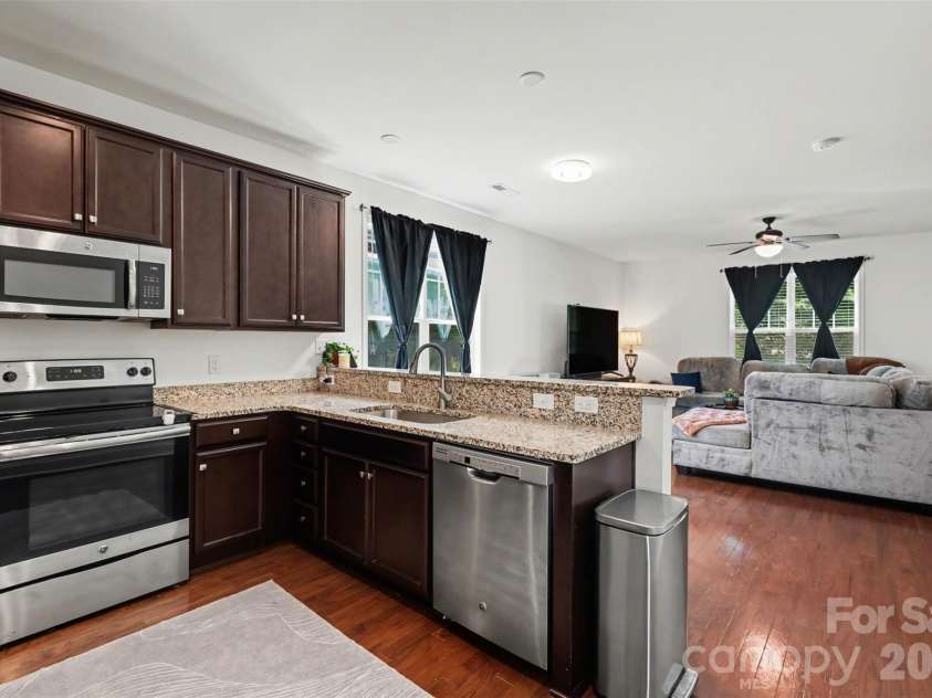 13712 Cinnabar Place, Huntersville, NC 28078.  MLS# CAR4372187, YatesRealty ID 26191. 