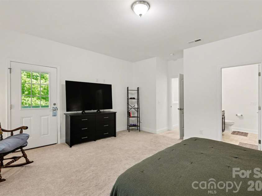 13712 Cinnabar Place, Huntersville, NC 28078.  MLS# CAR4372187, YatesRealty ID 26191. 