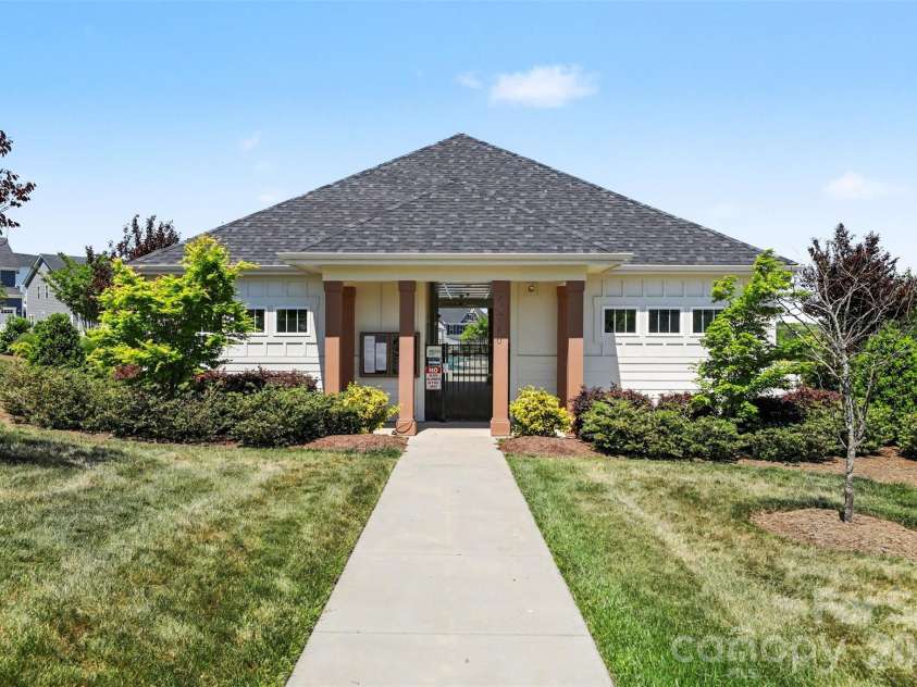 13712 Cinnabar Place, Huntersville, NC 28078.  MLS# CAR4372187, YatesRealty ID 26191. 